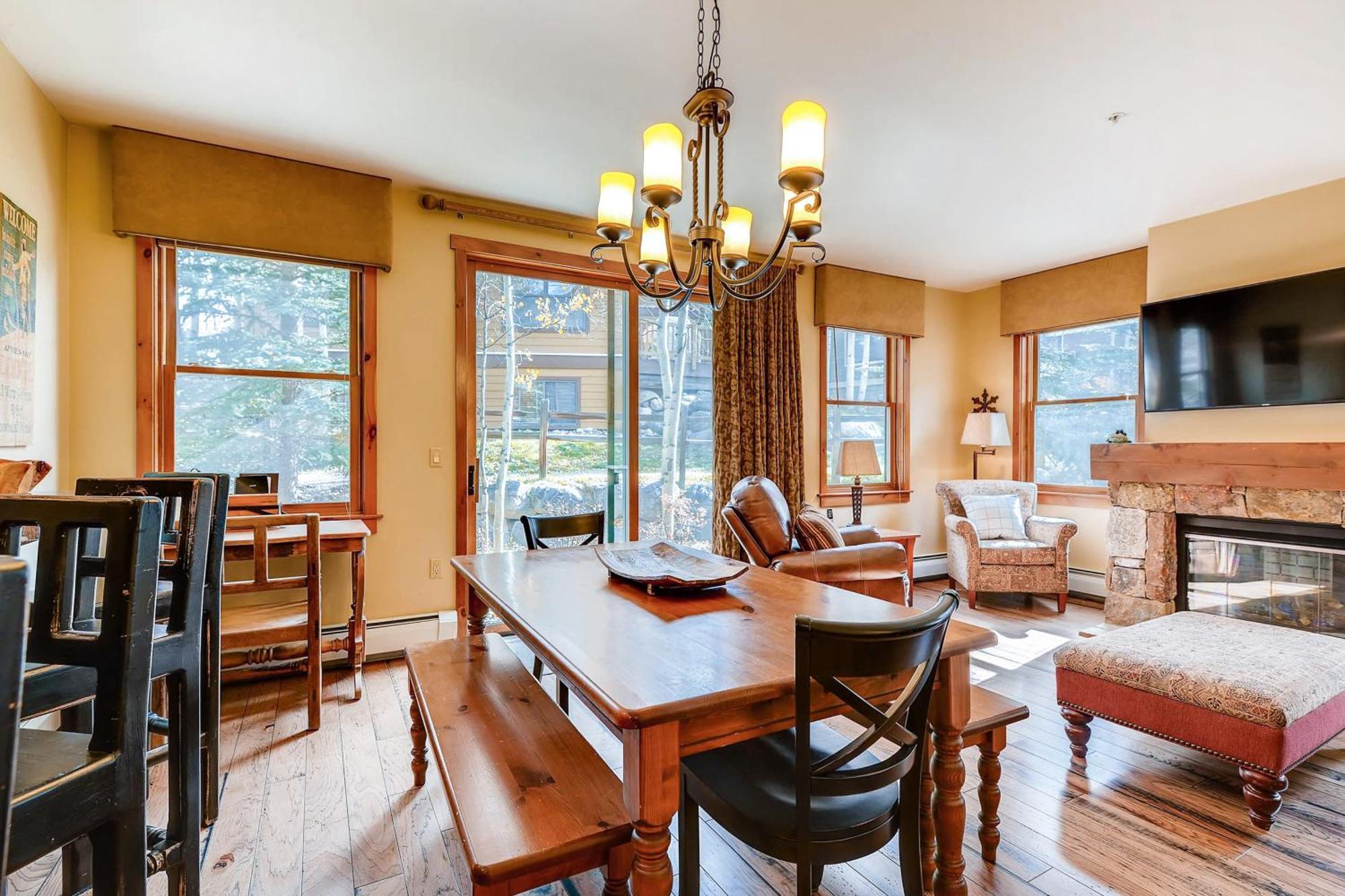 Main Street Junction Villa Breckenridge Room photo
