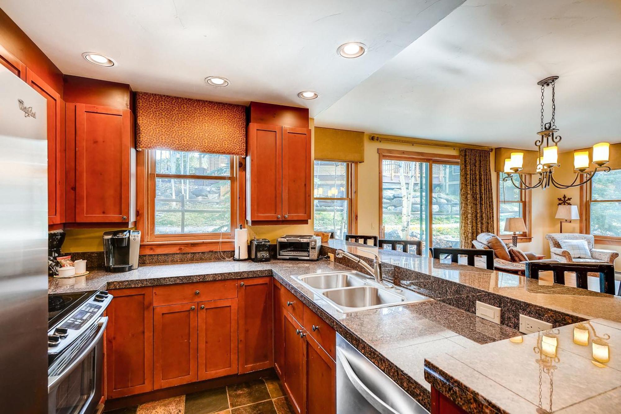 Main Street Junction Villa Breckenridge Room photo